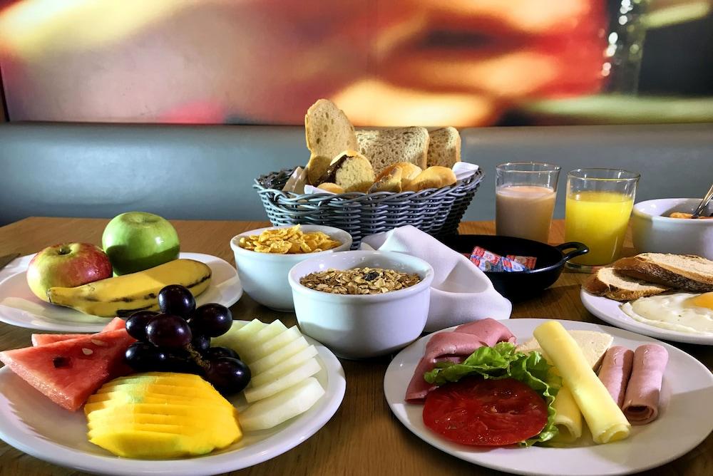 Ibis Salvador Rio Vermelho Екстериор снимка